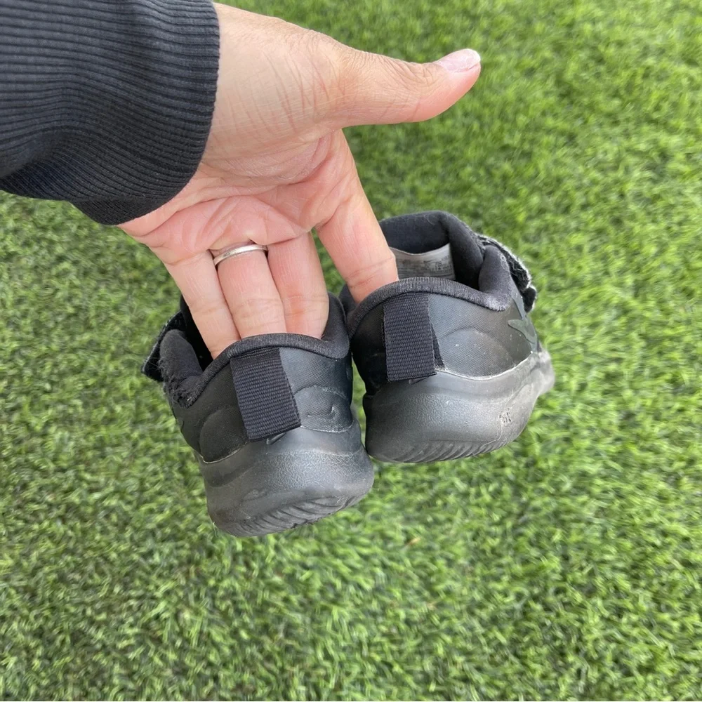 Nike toddler shoes